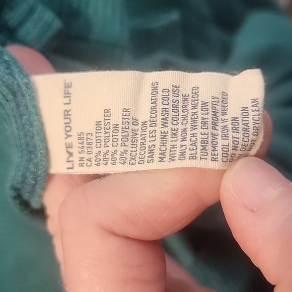 American Eagle Outfitters shirt - Picture 6 of 7